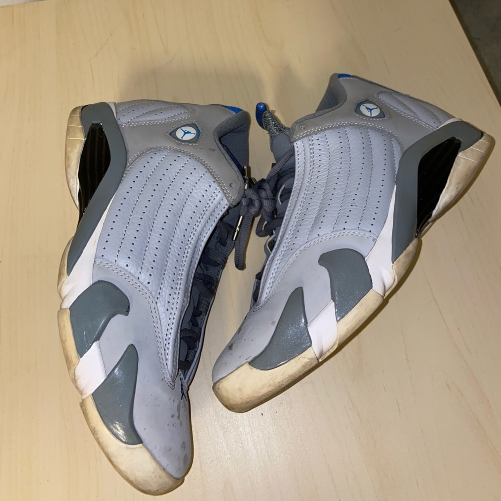 Jordan Retro 14 Wolf Grey